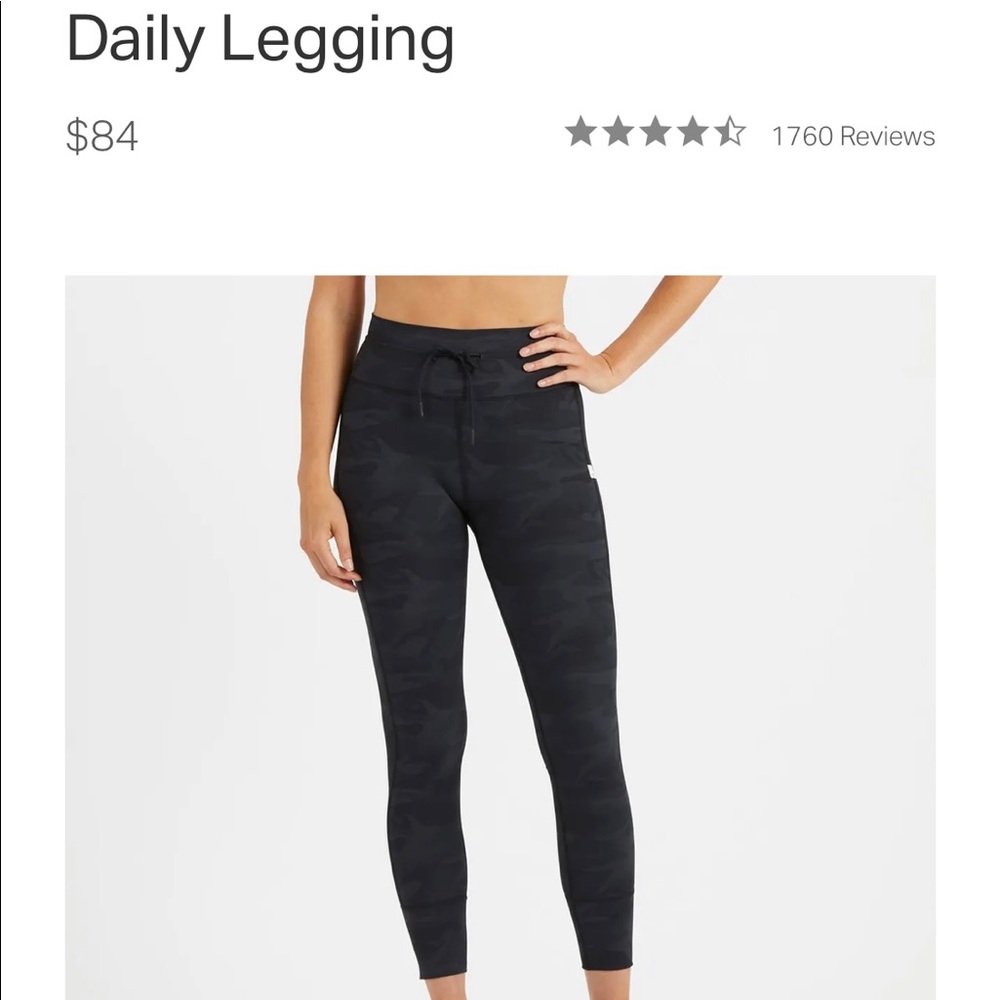 Vuori Daily Legging in Black Camo